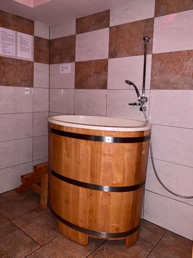 Nocowanie Restauracja Wenecka Ξενοδοχείο Klobuck Εξωτερικό φωτογραφία